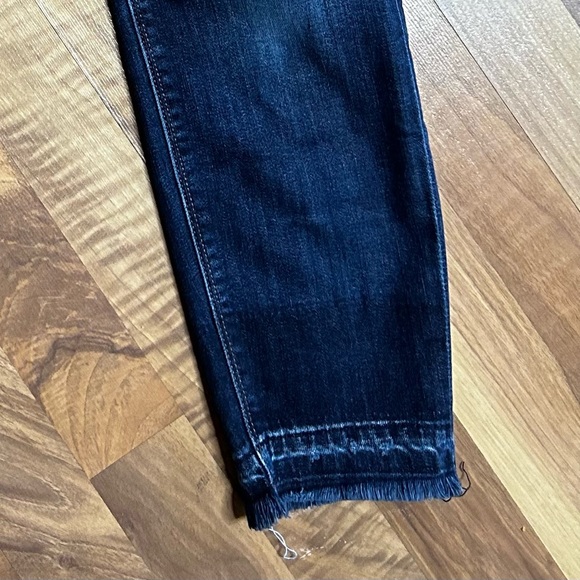 Express Dark Wash Raw Hem Woman’s Stretch Skinny Jean, Size 4R - Picture 10 of 10